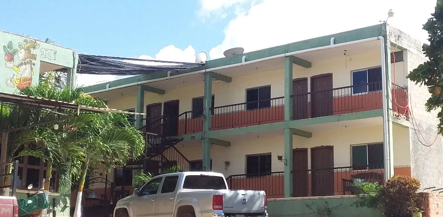 Fachada del hotel